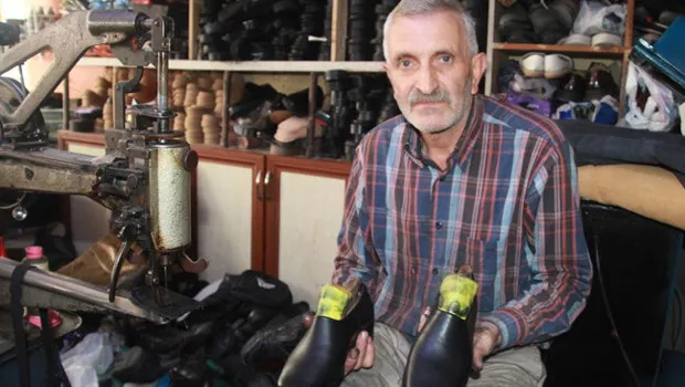 40 yıldır ateşle canlandırıyor! Yerine yapacak kimseyi bulamıyor: 'Bu işi 5 sene daha yapabilirim'