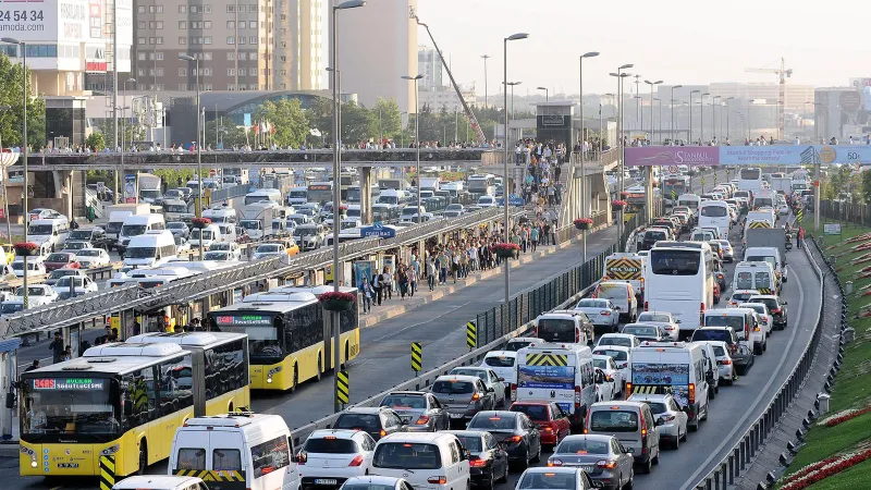 İstanbul'da 45 km Hız Sınırı Hava Kirliliğini Artırır mı? Şok İddia!