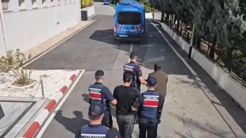 DEAŞ'a Şok Baskın! 51 Terörist Yakalandı: Türkiye Nefesini Tuttu!