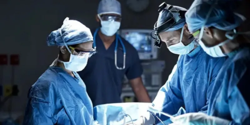 60 yaşındaki adamın midesinden çıkanlar doktorları şoke etti! Tam 47 tane