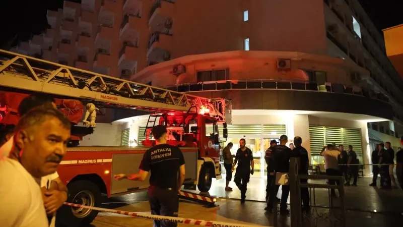 Alanya'da otelde çıkan yangın korkuttu