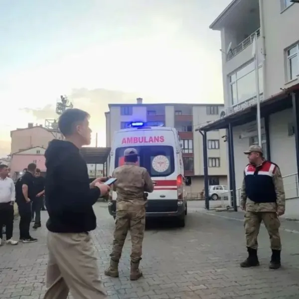 Feci Ölüm! Asansör Boşluğuna Düşen İnşaat İşçisi Hayatını Kaybetti