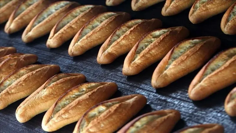 Bayat Ekmek Mucizesi: 4 Yöntemle İsrafa Son Verin!