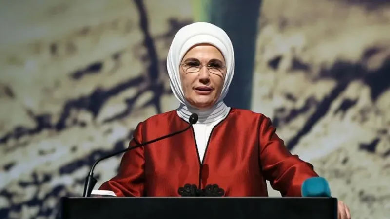 Emine Erdoğan: Adil bir küresel düzenin inşası için her ülkenin el ele vermesini temenni ediyorum