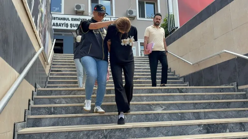 Ev soyup giderken bindikleri takside enselendiler... Gözaltına alınan 3 kadın tutuklandı