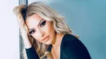 Hadise'den Göğüs Dekoltesi! Ceketini Açtı, Ortalık Karıştı!