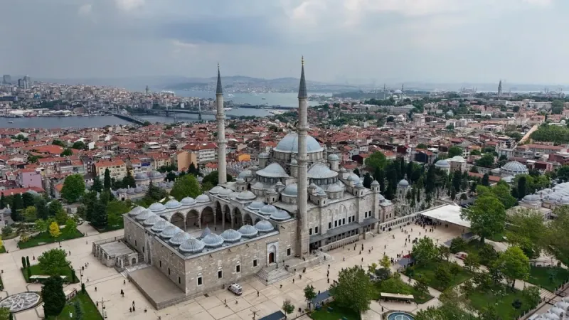 İL İL Kurban Bayramı Namaz VAKİTLERİ 2025 | Kurban Bayramı namazı hangi ilde saat kaçta? İstanbul, İzmir, Ankara...