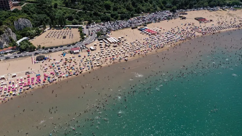 İstanbul'da Deniz Suyu Kaynıyor Mu? Şok Eden Sıcaklık!