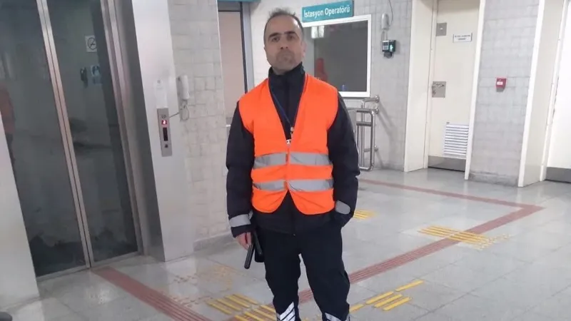 İZBAN'da Şok Ölüm! Sigara Uyarısı Faciası