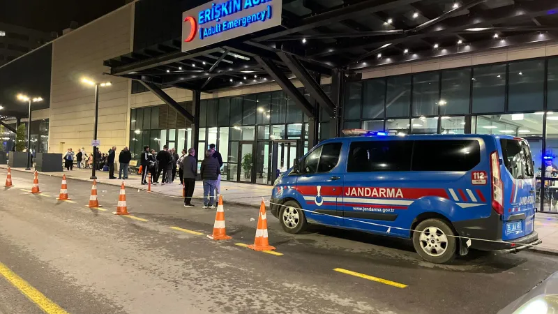 İzmir'de iki grup arasında silahlar patladı: 3 yaralı