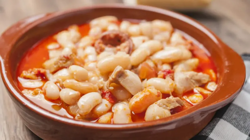 Kuru fasulyenin tüm gazını alan yöntem! Haşlarken suyuna 1 kaşık eklemeniz yeterli...