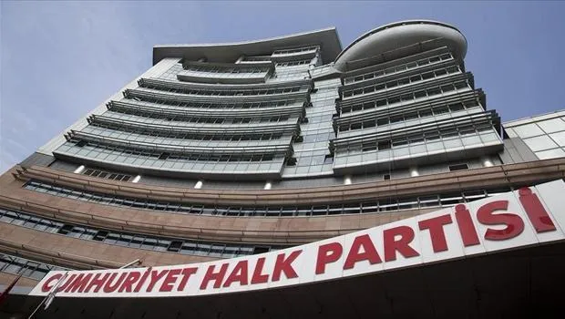 CHP Kurultayı'nda ŞOK! 12 Kişiye Siyasi Yasak mı Geliyor?