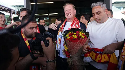 Gisdol Kayseri'de! Taraftarın Coşkusu Alman Hocayı Büyüledi