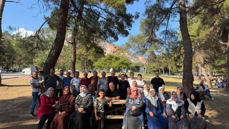 Yozgat Hasreti Bursa'da Halayla Dindi! Köy Buluşması Coşturdu
