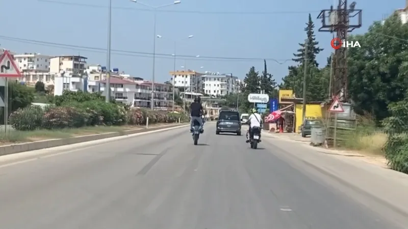 Mersin'de Motosikletli Maganda Terörü! D-400'de Ölümle Dans