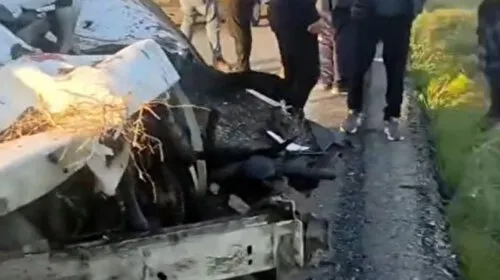 Bitlis'te minibüs ile traktör çarpıştı: Dört yaralı