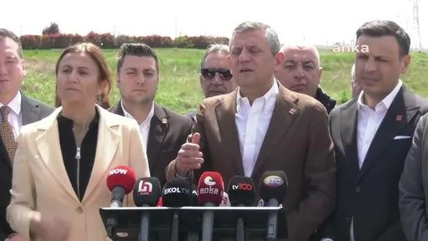 CHP Genel Başkanı Özel, CHP Gençlik Kolları Başkanı Aydın'ın duruşmasına katıldı