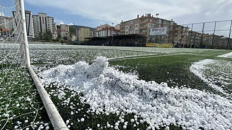 Yozgat'ta Şok! Ceviz Büyüklüğünde Dolu Yağdı, Her Yer Beyaz!
