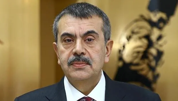 MEB AKUB Alarmda! Bakan Tekin'den 10 Bin Üyeli Dev Ekibe Övgü