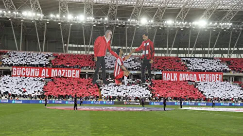 Sivasspor'dan Muhteşem Koreografi! Taraftar Coştu, Stadyum İnledi!