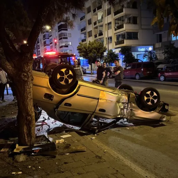 İzmir'de Takla Atan Otomobil! Sürücünün Akıbeti Ne Oldu?