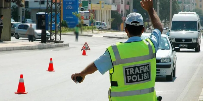 Kayseri'de Trafik Terörü! 6 Sürücüye Ağır Ceza Yağdı!