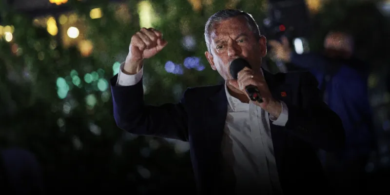 Özgür Özel operasyondan sonra miting kararını verdi