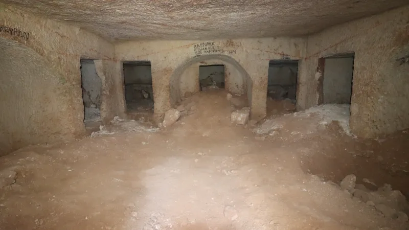 Şanlıurfa'da Gizemli Kaya Mezarı Keşfedildi! Sır Perdesi Aralanıyor
