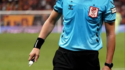 Süper Lig'de cuma günü oynanacak maçların hakemleri açıklandı