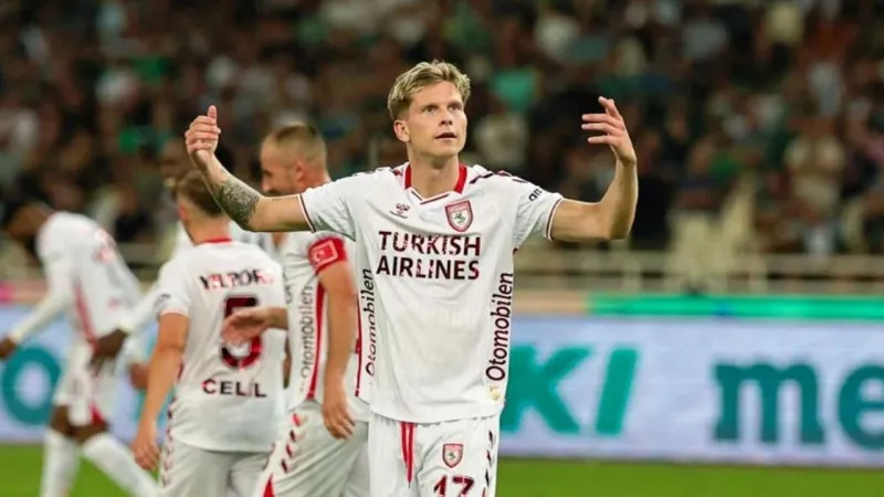 Tomasson: "Taraftarımızın desteğiyle turu geçmek istiyoruz"