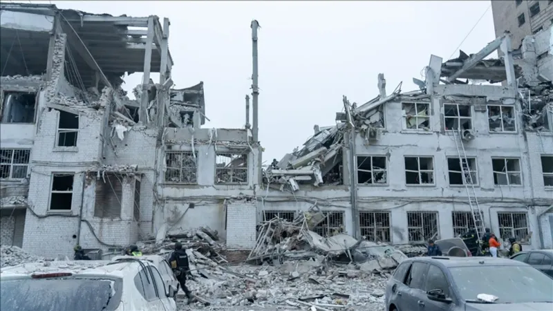 Ukrayna: Rusların Zaporijya'da düzenlediği saldırıda 16 kişi öldü, 35 kişi yaralandı
