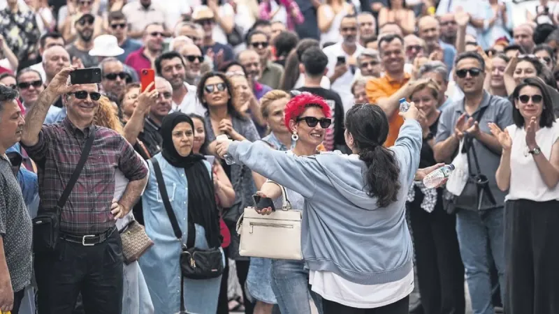 YKS'nin ilk aşaması tamamlandı! Heyecan zirve yaptı